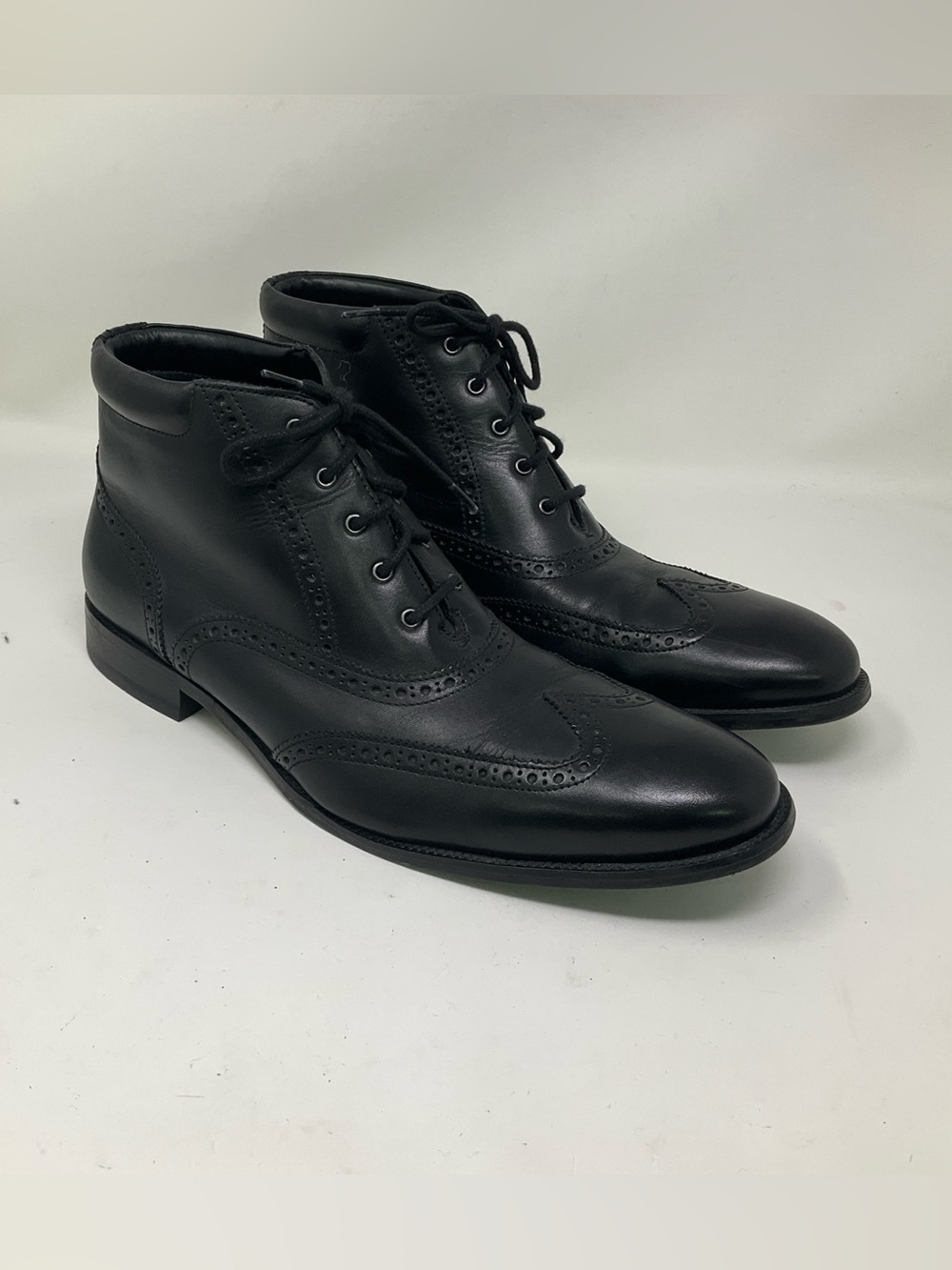 Cole Haan Men's Williams Wing Chukka Black
Leather Ankle Boot C20285 size 11.5